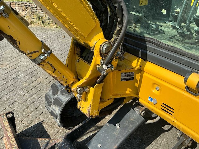2018 komatsu pc26mr - midigraafmachine - afbeelding 29 van  31