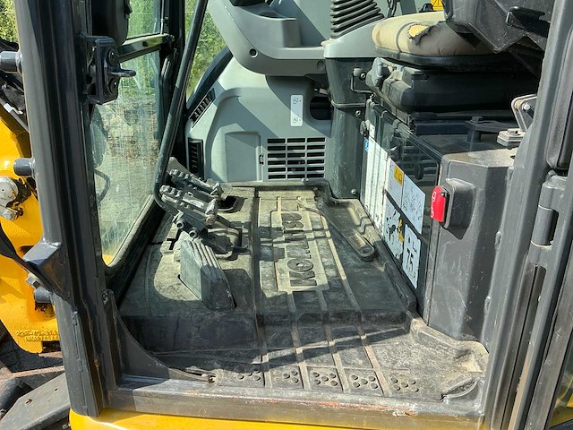 2018 komatsu pc35mr midigraafmachine - afbeelding 3 van  7