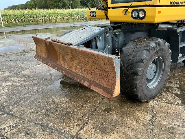 2018 komatsu pw148-10 banden graafmachine - afbeelding 4 van  26