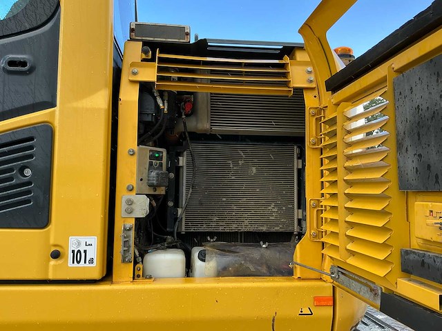 2018 komatsu pw148-10 banden graafmachine - afbeelding 19 van  40