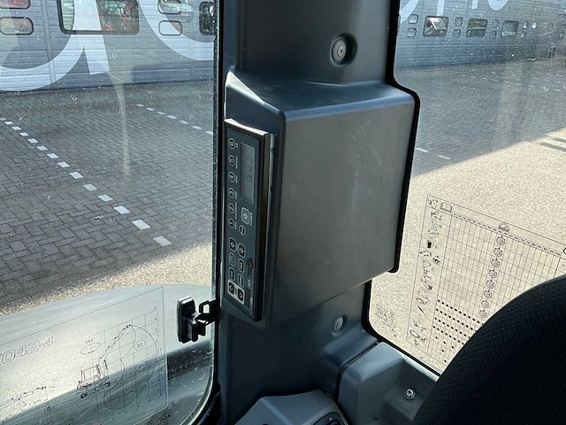 2018 kubota kx042-4 minigraafmachine - afbeelding 36 van  36