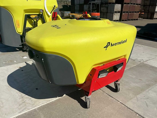 2018 kverneland ixter a12 veldspuit met fronttank - afbeelding 23 van  33