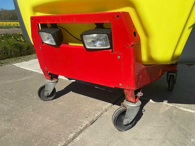 2018 kverneland ixter a12 veldspuit met fronttank - afbeelding 27 van  33
