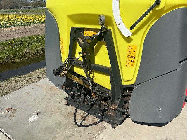 2018 kverneland ixter a12 veldspuit met fronttank - afbeelding 33 van  33