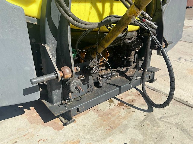 2018 kverneland ixter a12 veldspuit met fronttank - afbeelding 12 van  13