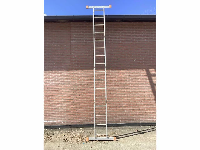 2018 layher 1057-116 vouwladder - afbeelding 2 van  6