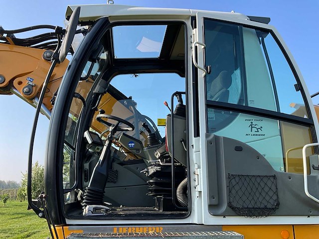 2018 liebherr a914 litronic banden graafmachine - afbeelding 13 van  57