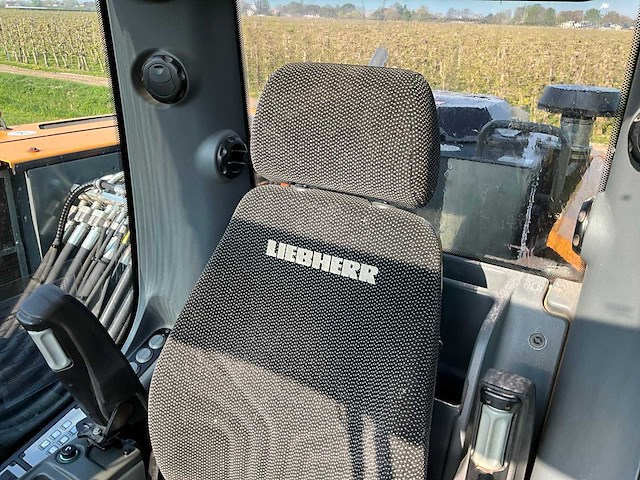 2018 liebherr a914 litronic banden graafmachine - afbeelding 16 van  57