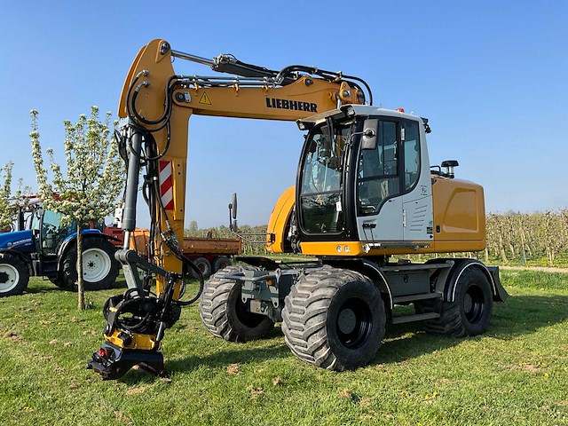 2018 liebherr a914 litronic banden graafmachine - afbeelding 12 van  57