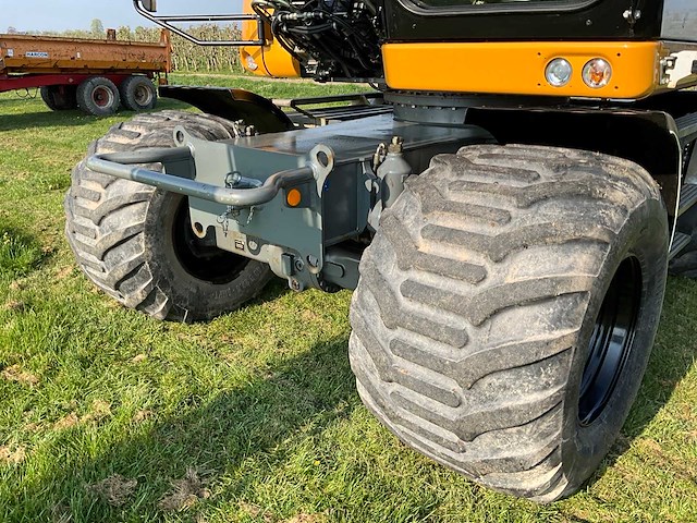 2018 liebherr a914 litronic banden graafmachine - afbeelding 28 van  57