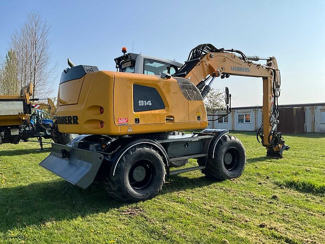 2018 liebherr a914 litronic banden graafmachine - afbeelding 43 van  57