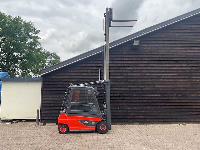2018 linde e 30 l 01 vorkheftruck - afbeelding 10 van  18