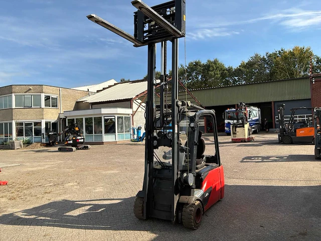 2018 linde e18l-02 evo vorkheftruck - afbeelding 14 van  29