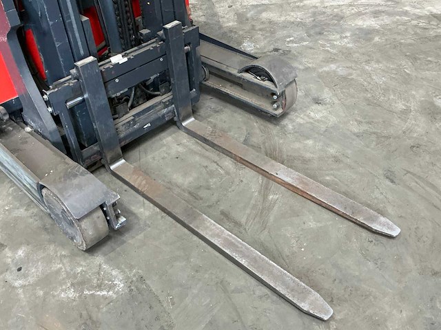 2018 linde r12b-01 reach truck - afbeelding 7 van  9