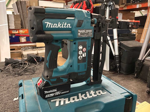 2018 makita dbn600 tacker - afbeelding 2 van  2