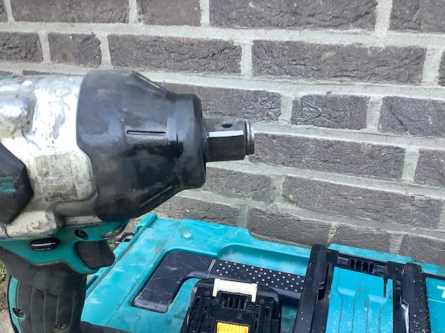 2018 makita dtw1001 slag moment sleutel - afbeelding 3 van  4