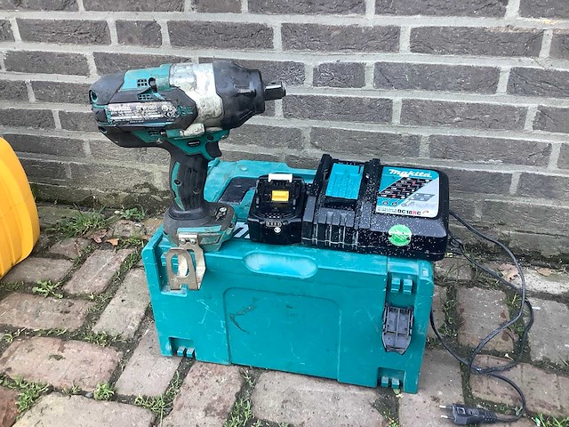 2018 makita dtw1001 slag moment sleutel - afbeelding 2 van  4