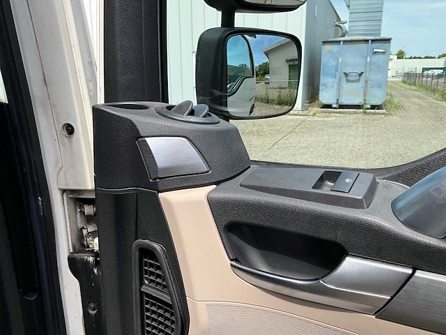 2018 man tgl8.180 bakwagen met laadklep - afbeelding 35 van  44