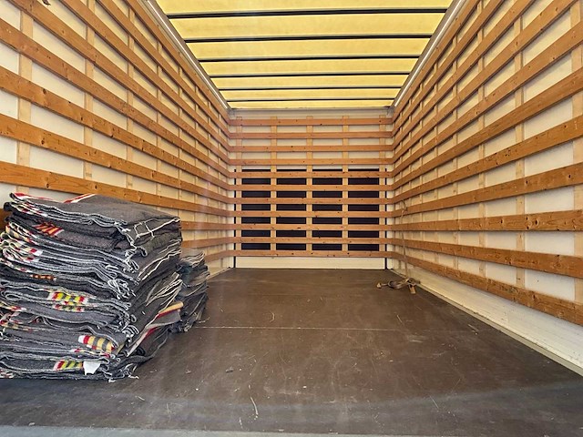 2018 man tgl8.180 bakwagen met laadklep - afbeelding 39 van  44