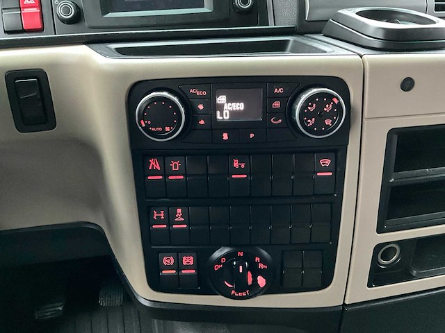 2018 man tgx 18.460 4x2 euro6 vrachtwagen - afbeelding 21 van  38