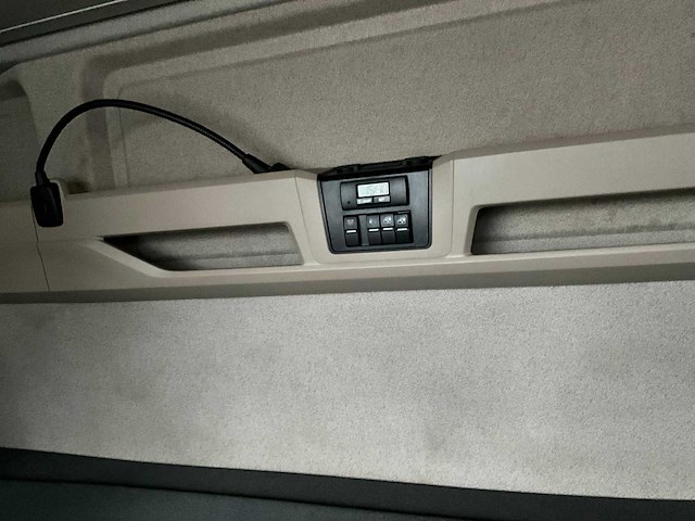 2018 man tgx 18.460 4x2 euro6 vrachtwagen - afbeelding 28 van  38