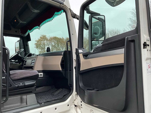 2018 man tgx 18.460 4x2 euro6 vrachtwagen - afbeelding 29 van  38