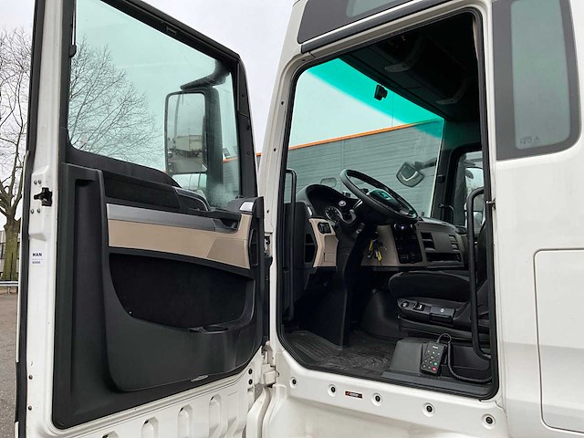2018 man tgx 18.460 4x2 euro6 vrachtwagen - afbeelding 13 van  37