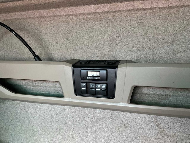 2018 man tgx 18.460 4x2 euro6 vrachtwagen - afbeelding 32 van  35