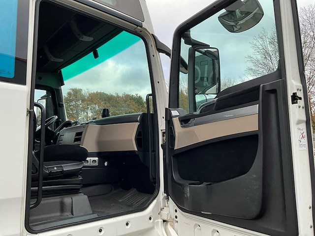 2018 man tgx 18.460 4x2 euro6 vrachtwagen - afbeelding 16 van  35