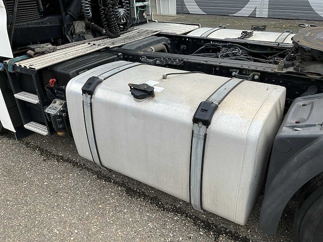 2018 man tgx 18.460 4x2 euro6 vrachtwagen - afbeelding 8 van  35