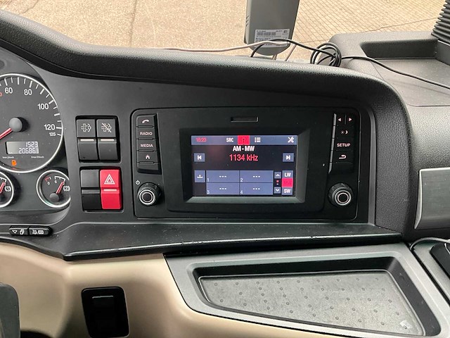 2018 man tgx 18.460 4x2 euro6 vrachtwagen - afbeelding 17 van  35