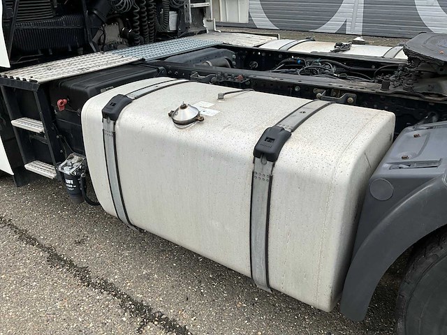 2018 man tgx 18.460 4x2 euro6 vrachtwagen - afbeelding 8 van  35