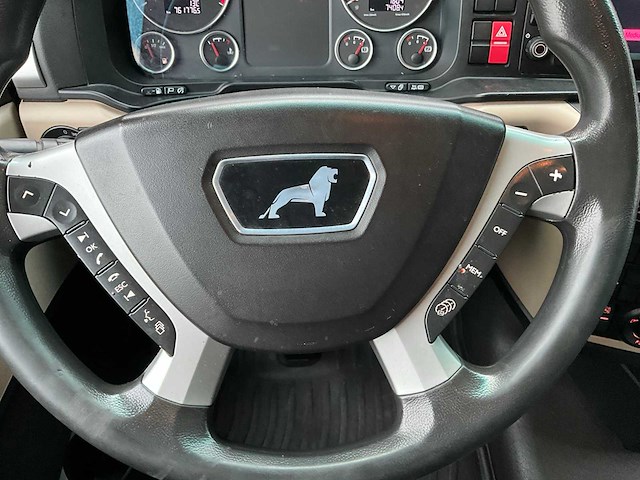 2018 man tgx 18.460 4x2 euro6 vrachtwagen - afbeelding 16 van  35