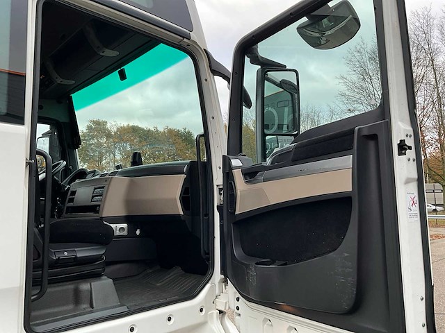 2018 man tgx 18.460 4x2 euro6 vrachtwagen - afbeelding 26 van  35