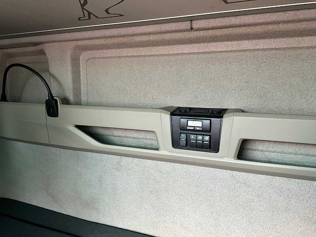 2018 man tgx 18.460 4x2 euro6 vrachtwagen - afbeelding 25 van  35