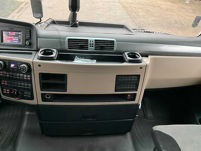 2018 man tgx 18.460 4x2 euro6 vrachtwagen - afbeelding 22 van  37