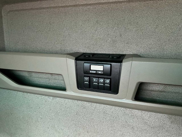 2018 man tgx 18.460 4x2 euro6 vrachtwagen - afbeelding 27 van  37