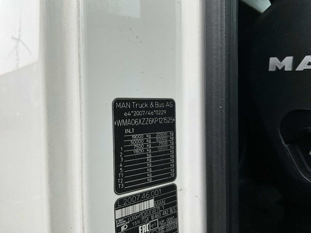 2018 man tgx 18.460 4x2 euro6 vrachtwagen - afbeelding 31 van  37