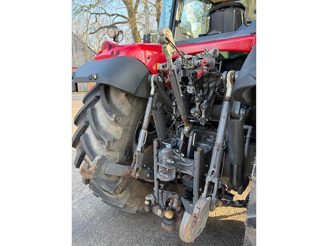 2018 massey ferguson 7720s dyna 6 vierwielaangedreven landbouwtractor - afbeelding 6 van  9