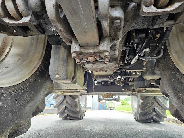 2018 massey ferguson 7722 dyna6 4wd tractor - afbeelding 25 van  33