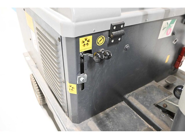 2018 meijer vr950 zelfrijdende veegmachine - afbeelding 8 van  9