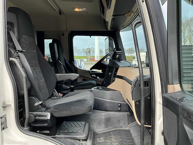 2018 mercedes-benz actros 1836 euro6 vrachtwagen met veldhuizen oplegger - afbeelding 31 van  54