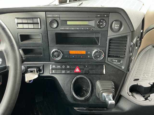 2018 mercedes-benz actros 1845 vrachtwagen - afbeelding 24 van  25