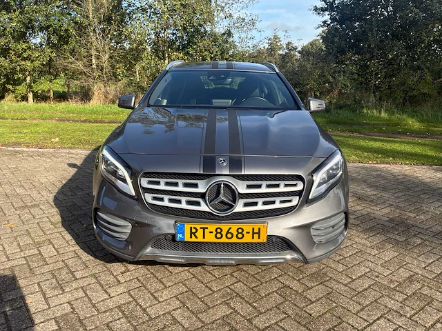 2018 mercedes-benz gla-klasse 180 personenauto - afbeelding 12 van  42