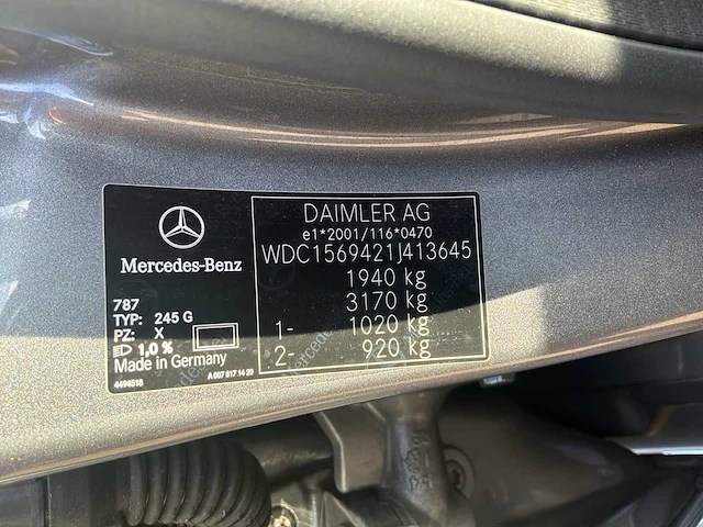2018 mercedes-benz gla-klasse 180 personenauto - afbeelding 40 van  42