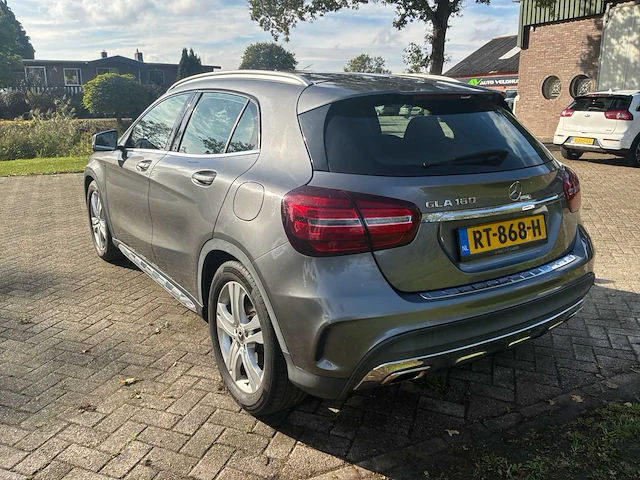 2018 mercedes-benz gla-klasse 180 personenauto - afbeelding 29 van  42