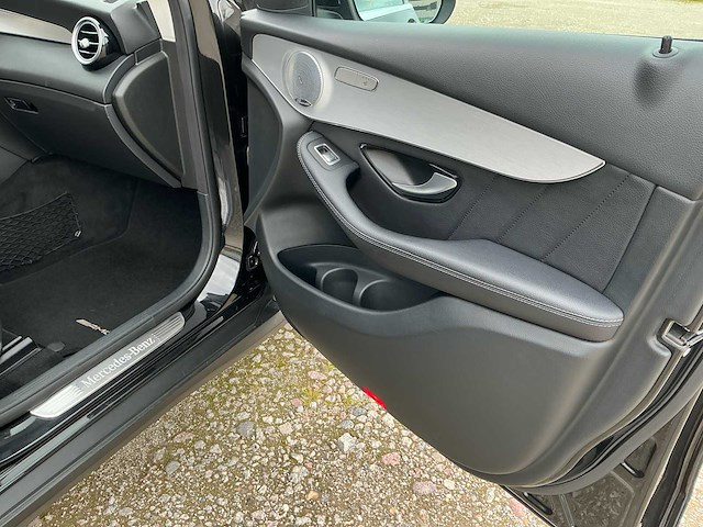 2018 mercedes-benz glc-klasse 350 d 4m. prem. plus amg personenauto - afbeelding 32 van  42