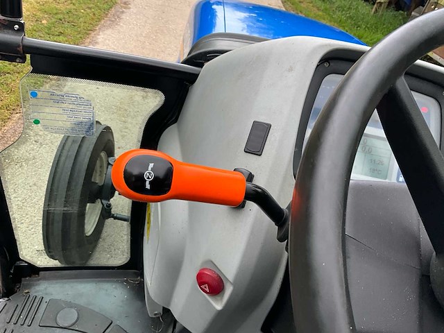 2018 new holland t4.75s tweewielaangedreven landbouwtractor - afbeelding 24 van  38