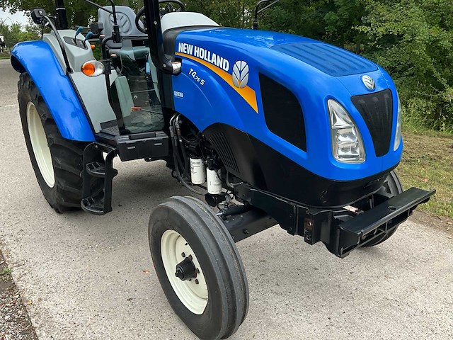 2018 new holland t4.75s tweewielaangedreven landbouwtractor - afbeelding 3 van  38