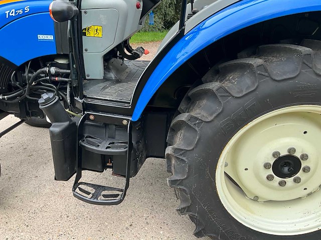 2018 new holland t4.75s tweewielaangedreven landbouwtractor - afbeelding 8 van  38